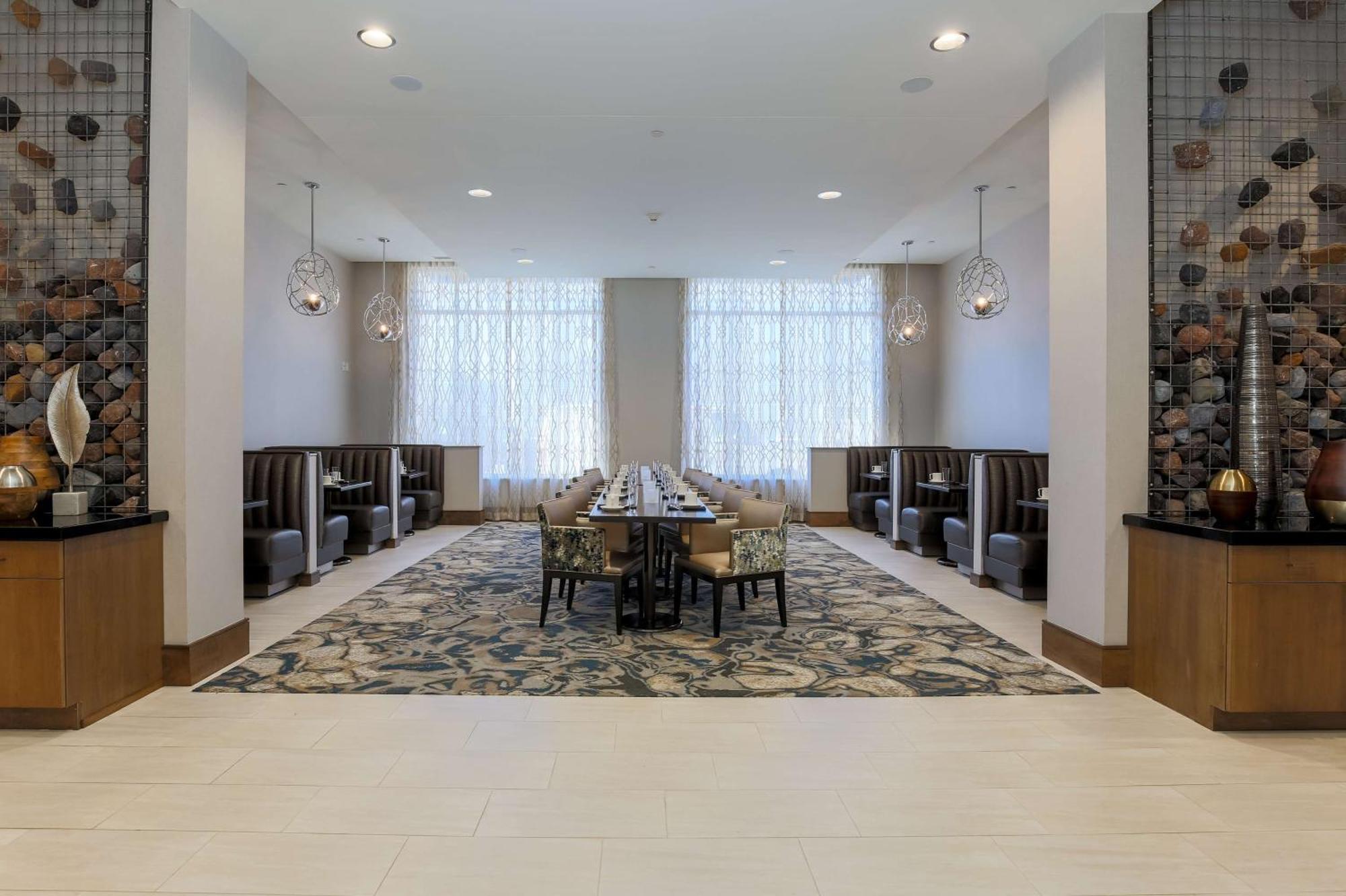 Hotel Doubletree By Hilton